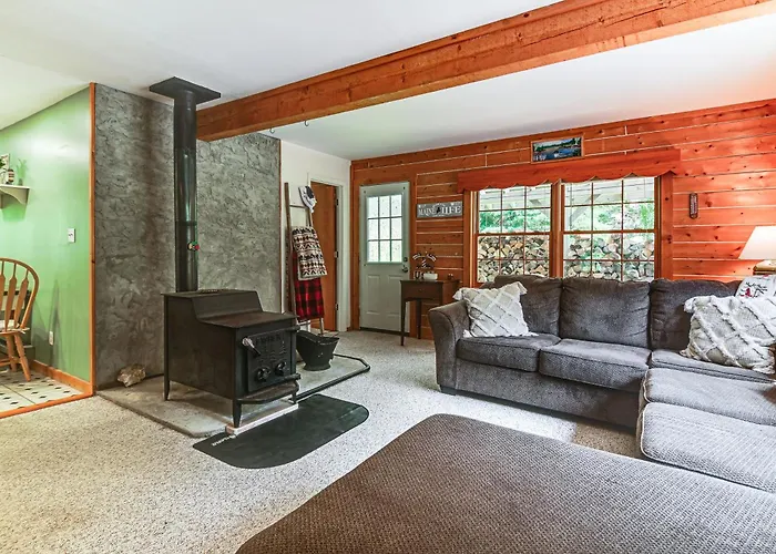 1 Mi To Rangeley Lake: Cabin W/ Wraparound Deck!