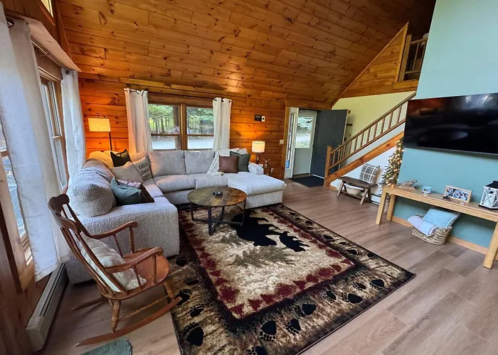 Outta Range Outta Range, A Cozy Log Home Retreat